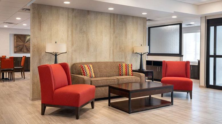 <b>Days Inn & Suites Denver Intl Airport Lobby</b>. Images powered by <a href="https://iceportal.shijigroup.com/" title="IcePortal" target="_blank">IcePortal</a>.