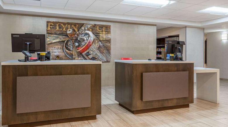 <b>Days Inn & Suites Denver Intl Airport Lobby</b>. Images powered by <a href="https://iceportal.shijigroup.com/" title="IcePortal" target="_blank">IcePortal</a>.