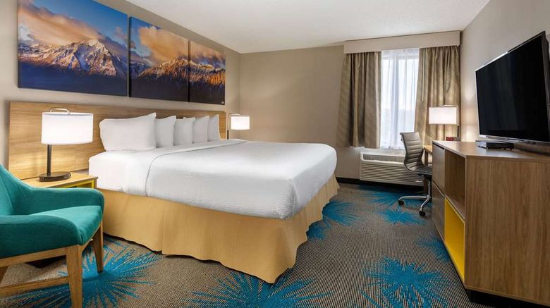 <b>Days Inn & Suites Denver Intl Airport Room</b>. Images powered by <a href="https://iceportal.shijigroup.com/" title="IcePortal" target="_blank">IcePortal</a>.