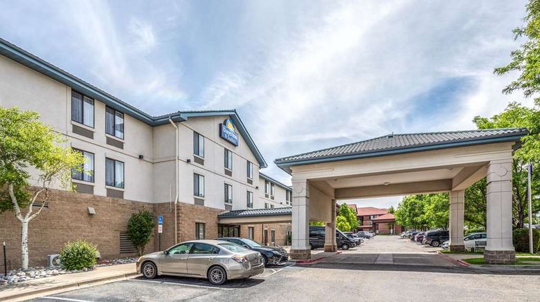 <b>Days Inn & Suites Denver Intl Airport Exterior</b>. Images powered by <a href="https://iceportal.shijigroup.com/" title="IcePortal" target="_blank">IcePortal</a>.
