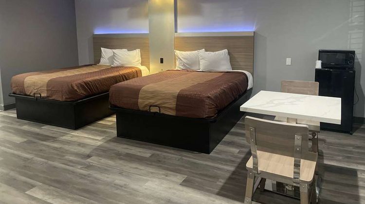 Travelodge Whittier Room