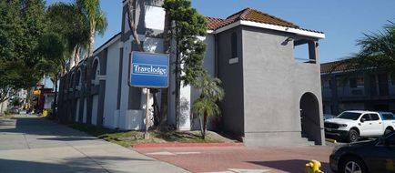 Travelodge Whittier Exterior