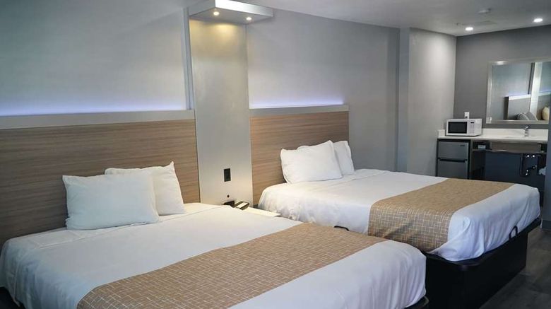 <b>Travelodge Whittier Room</b>. Images powered by <a href="https://iceportal.shijigroup.com/" title="IcePortal" target="_blank">IcePortal</a>.