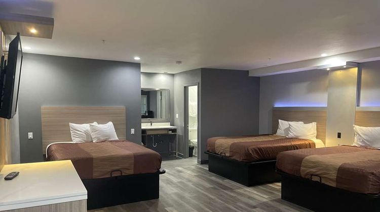 Travelodge Whittier Room