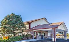 Super 8 Greeley