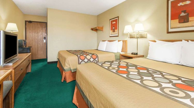 Super 8 Trinidad Room
