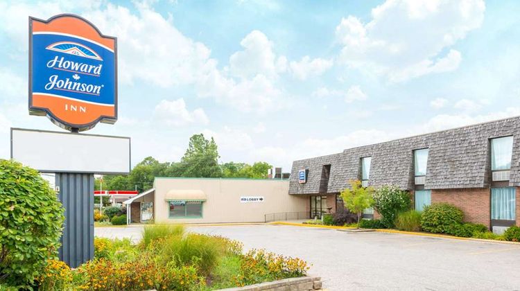 Howard Johnson Tillsonburg Exterior