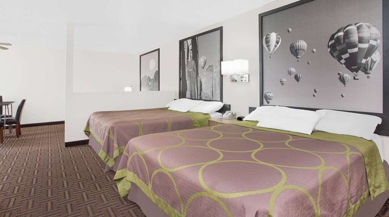 <b>Super 8 Bloomfield Suite</b>. Images powered by <a href="https://iceportal.shijigroup.com/" title="IcePortal" target="_blank">IcePortal</a>.