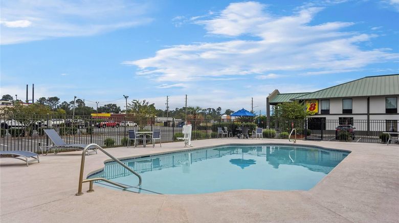 <b>Super 8 Valdosta/Conf Center Area Pool</b>. Images powered by <a href="https://iceportal.shijigroup.com/" title="IcePortal" target="_blank">IcePortal</a>.
