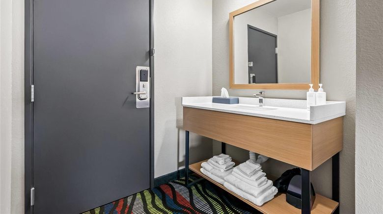 <b>Super 8 Farmington Room</b>. Images powered by <a href="https://iceportal.shijigroup.com/" title="IcePortal" target="_blank">IcePortal</a>.