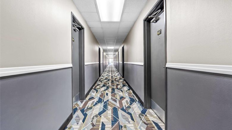 <b>Super 8 Farmington Other</b>. Images powered by <a href="https://iceportal.shijigroup.com/" title="IcePortal" target="_blank">IcePortal</a>.
