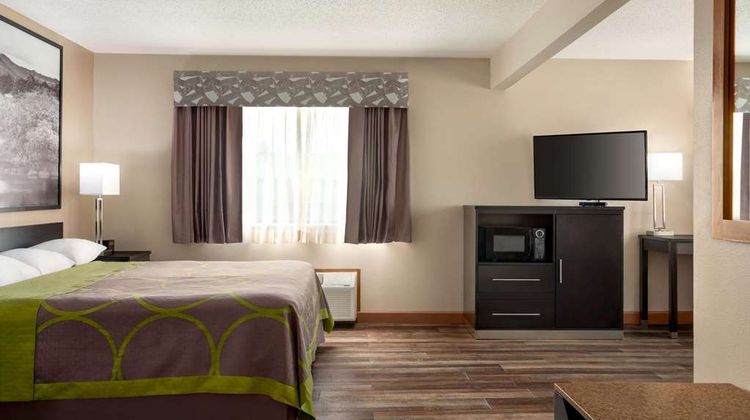 Super 8 Chillicothe Room