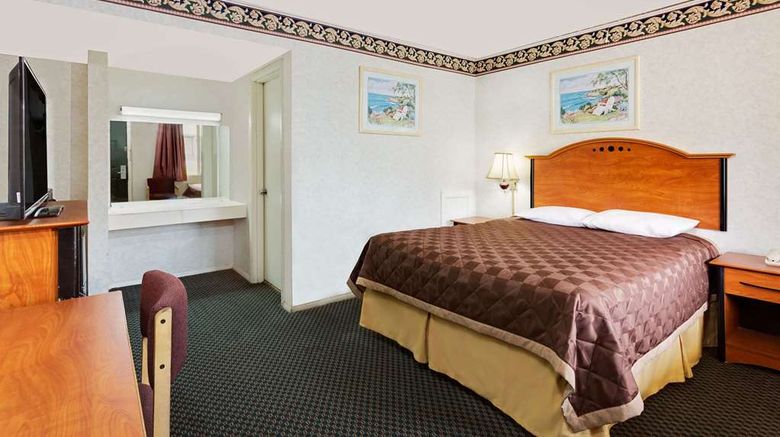 <b>Knights Inn Madison Heights Lynchburg Room</b>. Images powered by <a href="https://iceportal.shijigroup.com/" title="IcePortal" target="_blank">IcePortal</a>.