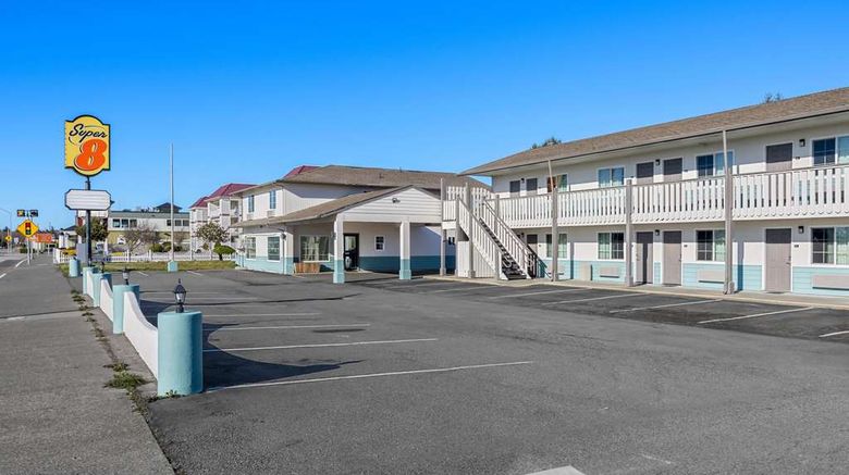 Super 8 Crescent City Exterior. Images powered by <a href="https://iceportal.shijigroup.com" target="_blank" rel="noopener">Ice Portal</a>.