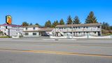 Super 8 Crescent City Exterior