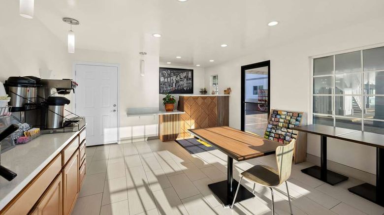 <b>Super 8 Crescent City Lobby</b>. Images powered by <a href="https://iceportal.shijigroup.com/" title="IcePortal" target="_blank">IcePortal</a>.