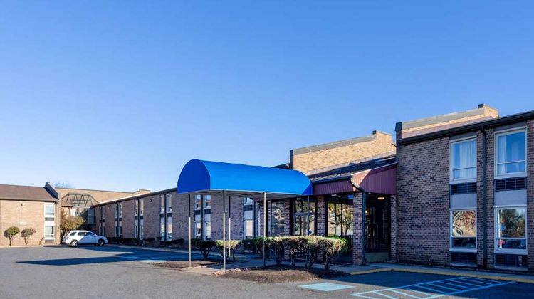 Days Inn Manassas/I-66 Exterior