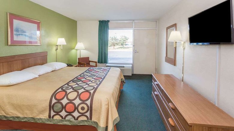 <b>Super 8 Tifton Room</b>. Images powered by <a href="https://iceportal.shijigroup.com/" title="IcePortal" target="_blank">IcePortal</a>.
