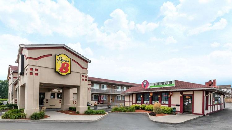 Super 8 Guelph Exterior