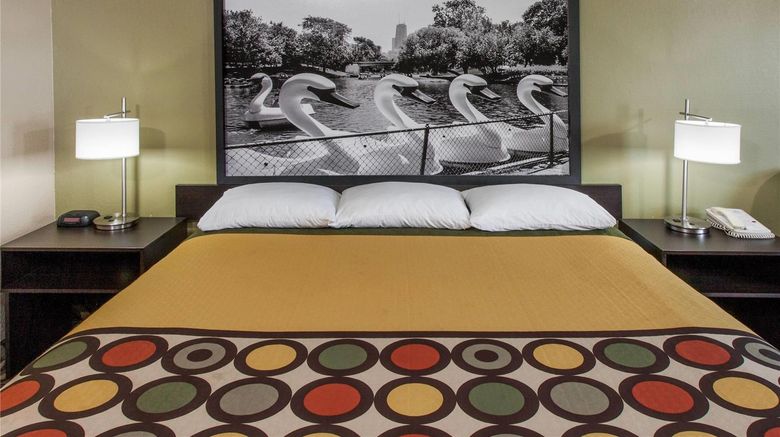 <b>Super 8 Dwight Room</b>. Images powered by <a href="https://iceportal.shijigroup.com/" title="IcePortal" target="_blank">IcePortal</a>.