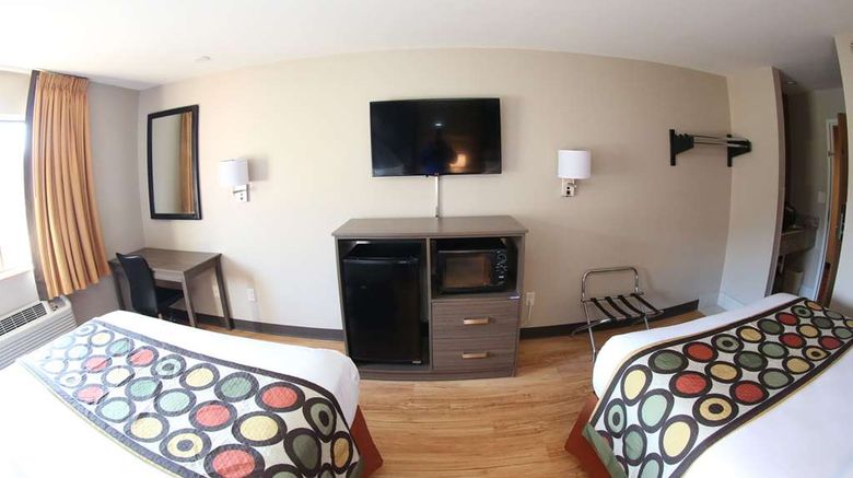 <b>Super 8 Portsmouth Room</b>. Images powered by <a href="https://iceportal.shijigroup.com/" title="IcePortal" target="_blank">IcePortal</a>.