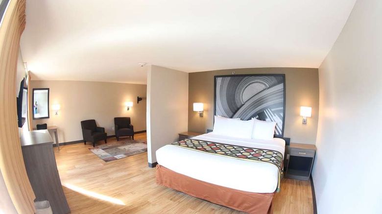 <b>Super 8 Portsmouth Room</b>. Images powered by <a href="https://iceportal.shijigroup.com/" title="IcePortal" target="_blank">IcePortal</a>.