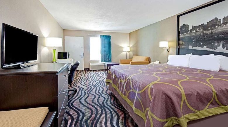 <b>Super 8 Lakeland Room</b>. Images powered by <a href="https://iceportal.shijigroup.com/" title="IcePortal" target="_blank">IcePortal</a>.