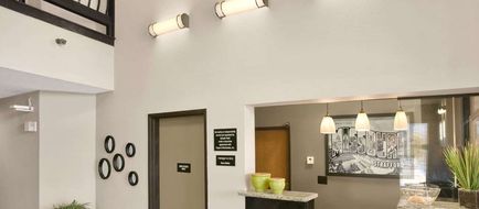 Super 8 Stafford/Springfield Area Lobby