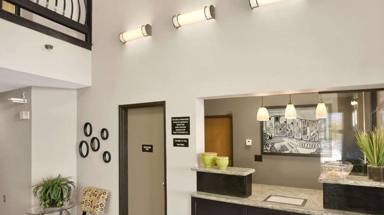 Super 8 Stafford/Springfield Area Lobby