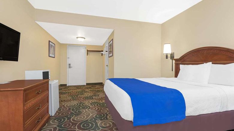 <b>Travelodge by Wyndham Lima OH Room</b>. Images powered by <a href="https://iceportal.shijigroup.com/" title="IcePortal" target="_blank">IcePortal</a>.