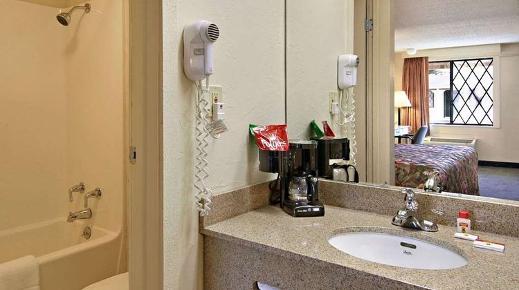 Super 8 Lantana West Palm Beach Room