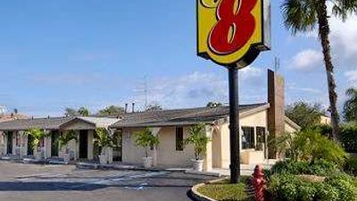 Super 8 Lantana West Palm Beach