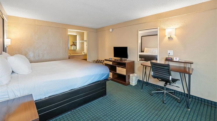 Super 8 Lantana West Palm Beach Room