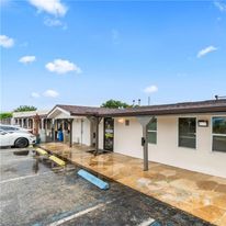 Super 8 Lantana West Palm Beach