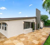 Super 8 Lantana West Palm Beach Exterior