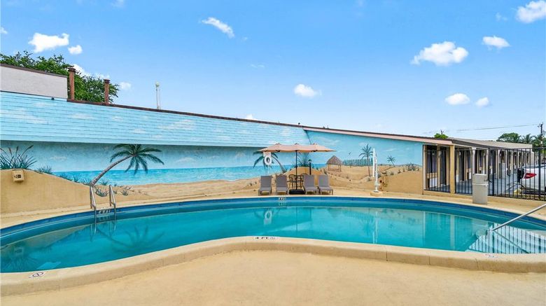 <b>Super 8 Lantana West Palm Beach Pool</b>. Images powered by <a href="https://iceportal.shijigroup.com/" title="IcePortal" target="_blank">IcePortal</a>.