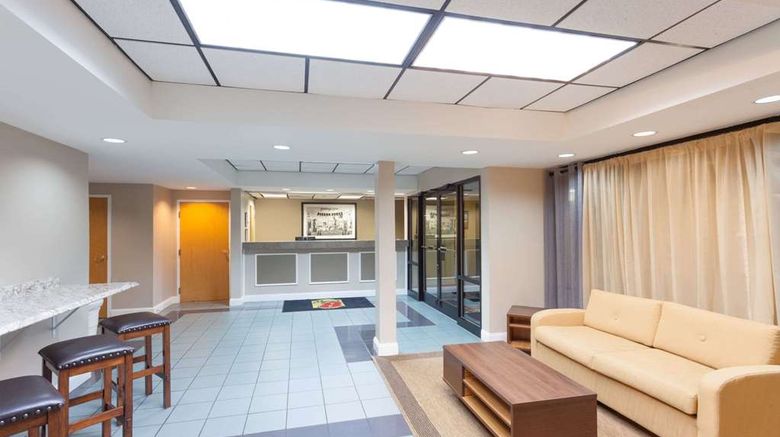 <b>Super 8 Pigeon Forge-Emert St Lobby</b>. Images powered by <a href="https://iceportal.shijigroup.com/" title="IcePortal" target="_blank">IcePortal</a>.
