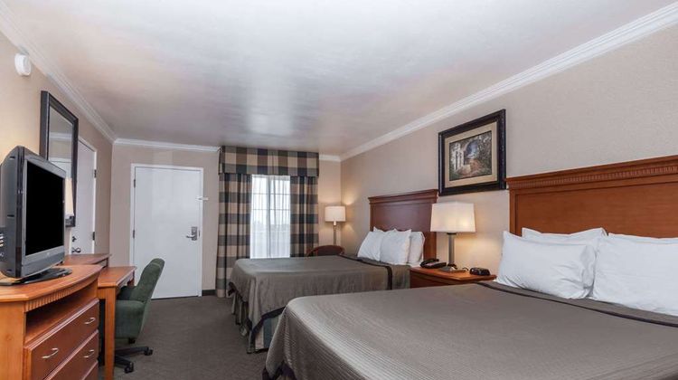 Travelodge Sylmar Room
