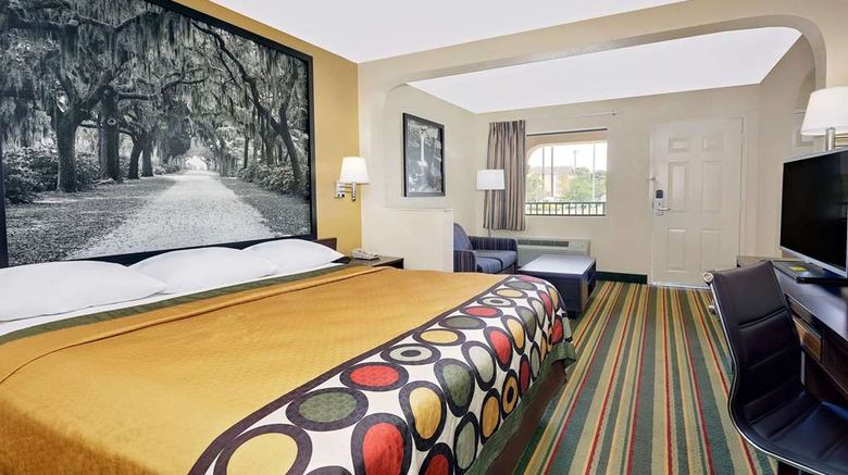 <b>Super 8 Byron/South Macon Room</b>. Images powered by <a href="https://iceportal.shijigroup.com/" title="IcePortal" target="_blank">IcePortal</a>.