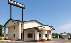 Super 8 Temple