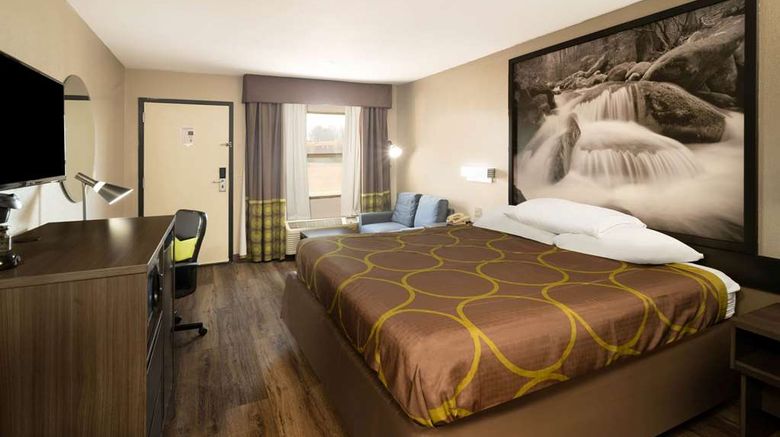 <b>Super 8 Cleveland Suite</b>. Images powered by <a href="https://iceportal.shijigroup.com/" title="IcePortal" target="_blank">IcePortal</a>.