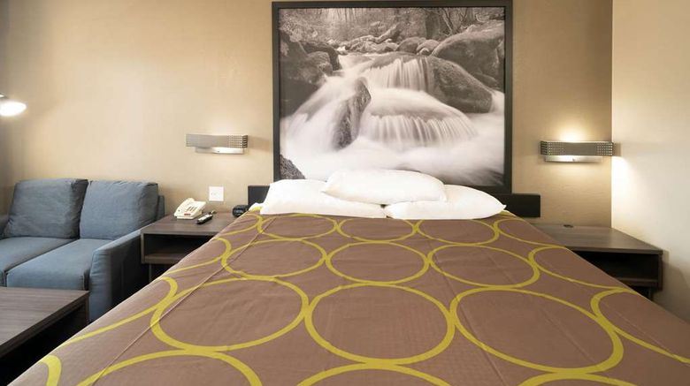 <b>Super 8 Cleveland Suite</b>. Images powered by <a href="https://iceportal.shijigroup.com/" title="IcePortal" target="_blank">IcePortal</a>.
