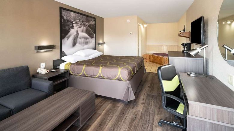 <b>Super 8 Cleveland Suite</b>. Images powered by <a href="https://iceportal.shijigroup.com/" title="IcePortal" target="_blank">IcePortal</a>.