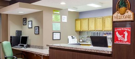 Super 8 Adrian Lobby