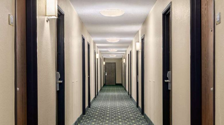 <b>Super 8 Hanover Other</b>. Images powered by <a href="https://iceportal.shijigroup.com/" title="IcePortal" target="_blank">IcePortal</a>.