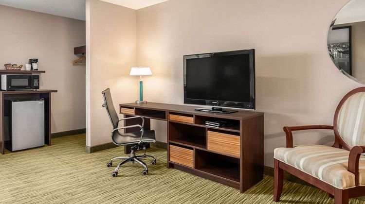 Super 8 Hanover Suite