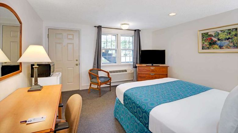 <b>Knights Inn Boston/Danvers Room</b>. Images powered by <a href="https://iceportal.shijigroup.com/" title="IcePortal" target="_blank">IcePortal</a>.