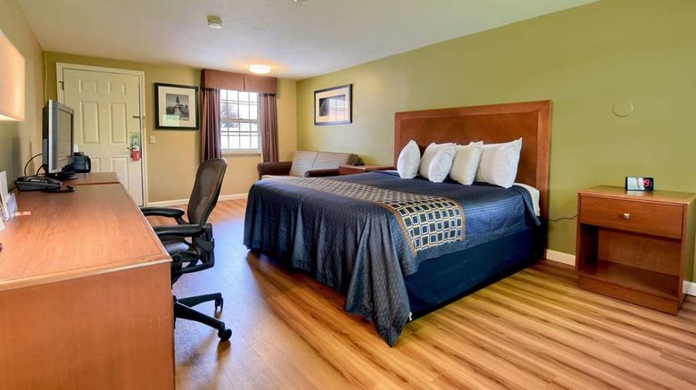 <b>Knights Inn Boston/Danvers Room</b>. Images powered by <a href="https://iceportal.shijigroup.com/" title="IcePortal" target="_blank">IcePortal</a>.