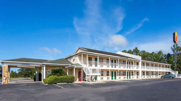 Super 8 Monticello Exterior