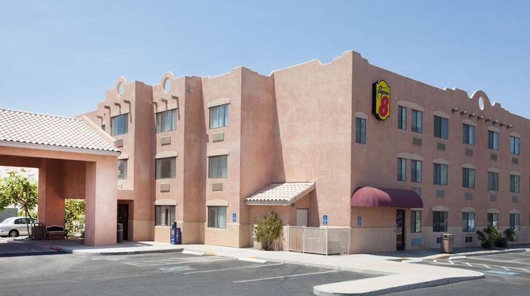 Super 8 by Wyndham Yuma Exterior